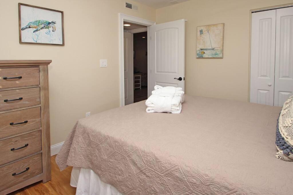 Cute 2 Bedroom, 2 Bath Condo At Folly Field Beach هيلتون رئيس جزيرة المظهر الخارجي الصورة